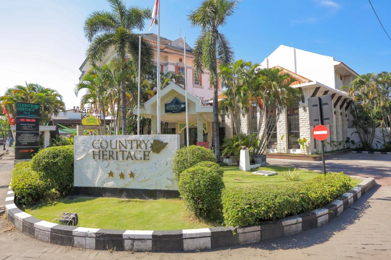 Country Heritage Hotel Surabaya Kültér fotó